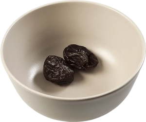 Prunes 30g A portion of prunes (2)